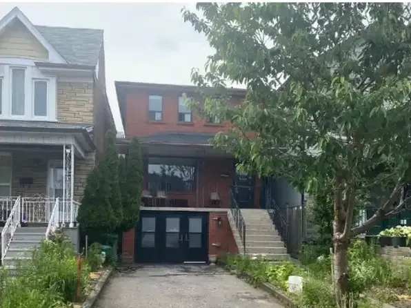 22 Norton Ave #1, Toronto, ON M6E 1E2