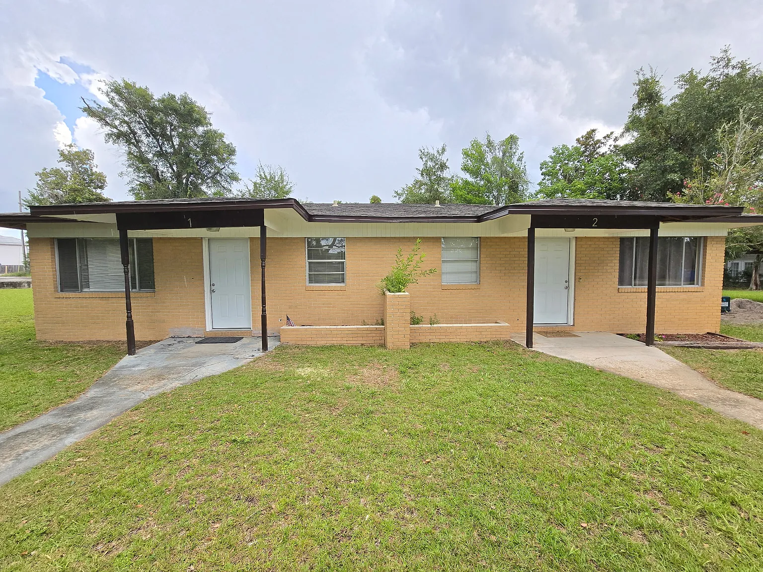 Callaway Palmcourt Villas - 5802 E Highway 22 - 1 — Photo 1