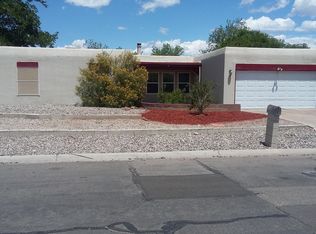 902 Peach Tree Rd SE, Rio Rancho, NM 87124