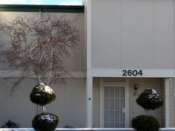 2nd image of 2604 Sunny Slope Dr APT 4