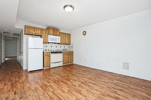 44 Pebble Ln #1 Photo 1