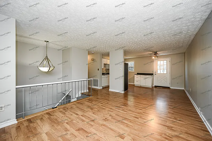 4 bed, 2.0 bath, 1574 sqft, $1,650 — Photo 4