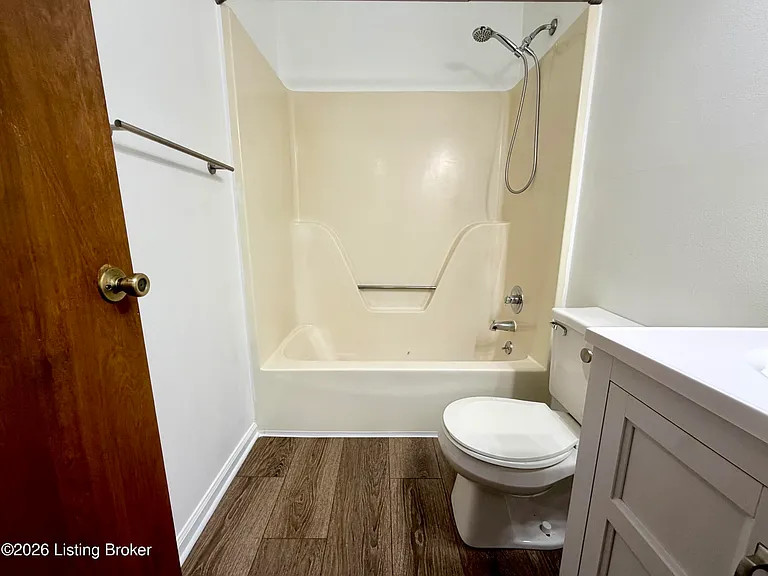 300 Faro Ct #9 — Photo 5