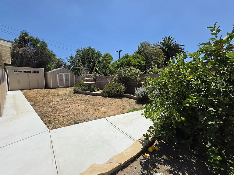 20758 Stephanie Dr — Photo 49
