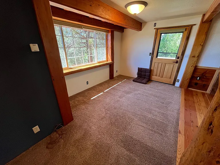 69196 Hurtley Ranch Rd — Photo 10