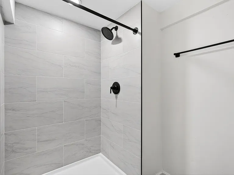 6450 Hadden Bay Dr — Photo 36