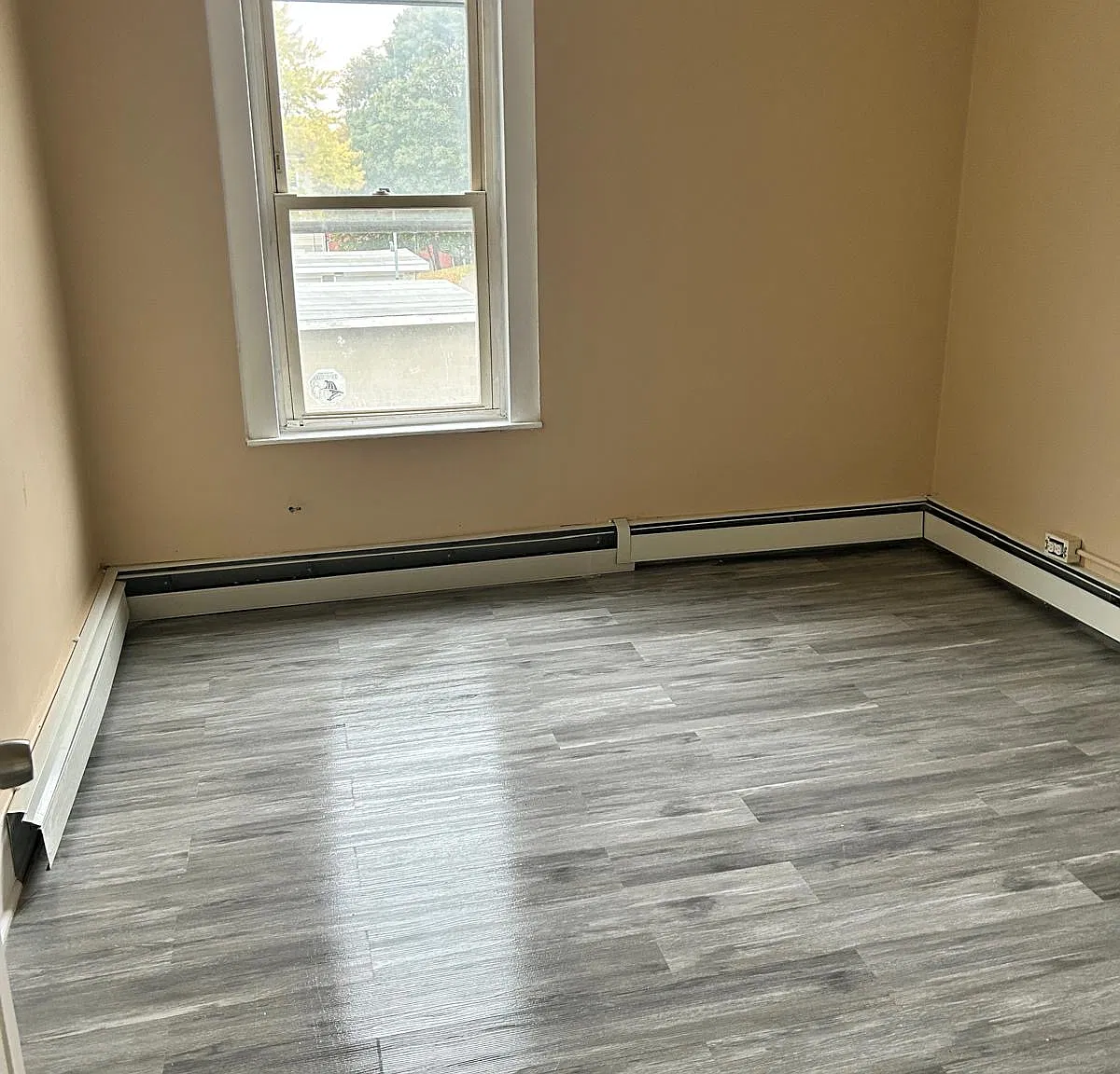 3 bed, $1,480 — Photo 3