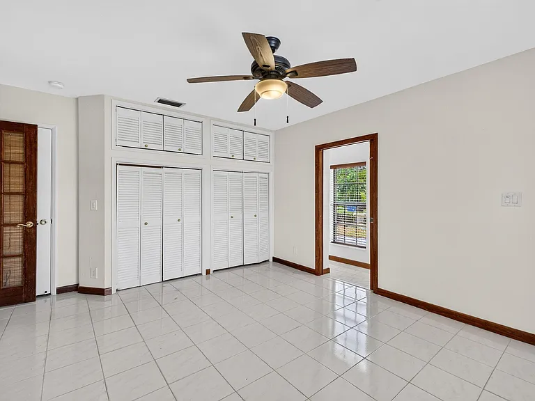 2060 Tropic Isle — Photo 30