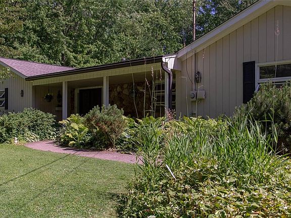 2nd image of 30575 Cottage Dr