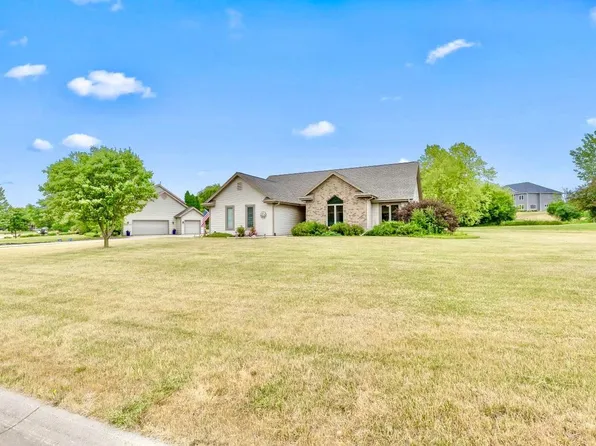 202 Hunters Glen LANE, Johnson Creek, WI 53038