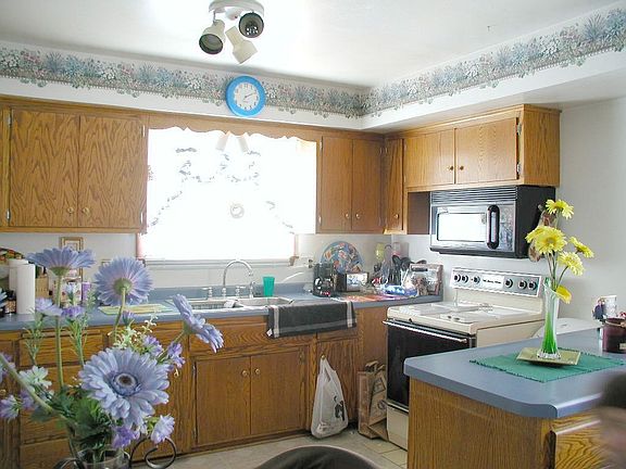 Kitchen (2)