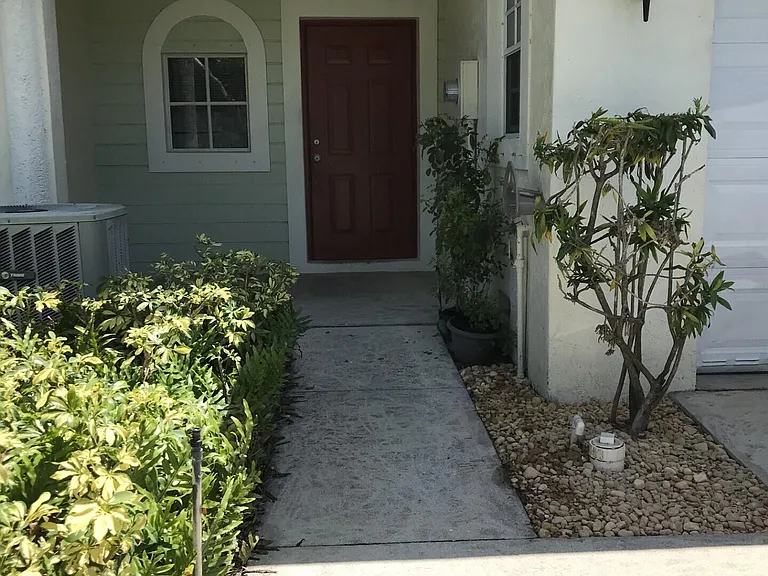 4234 Emerald Vis — Photo 16