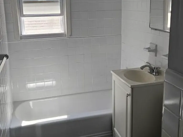 1599 Oliver St #B — Photo 5