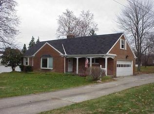 6919 Highland Dr, Independence, OH 44131