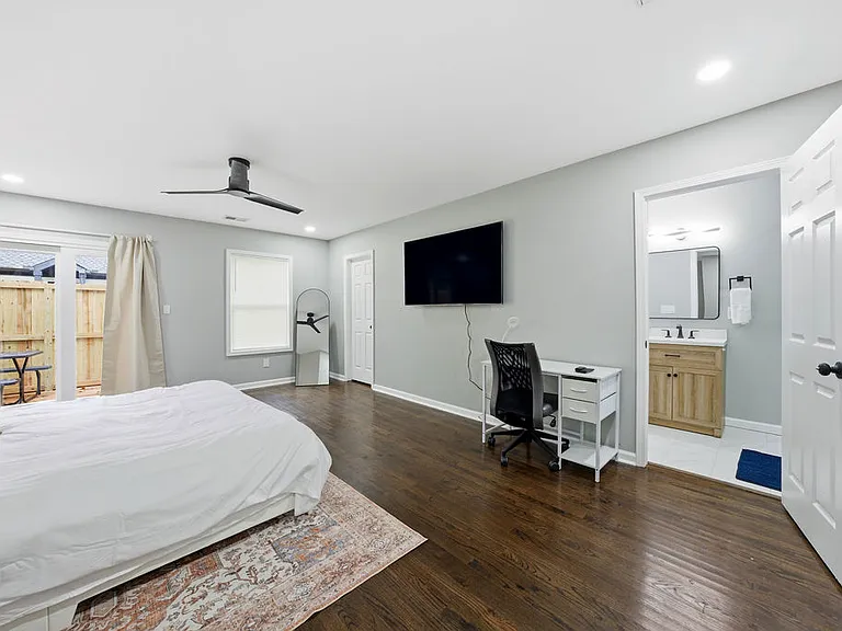1114 Oakland Dr SW #A — Photo 15