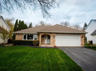 340 Bell Dr, Cary, IL 60013