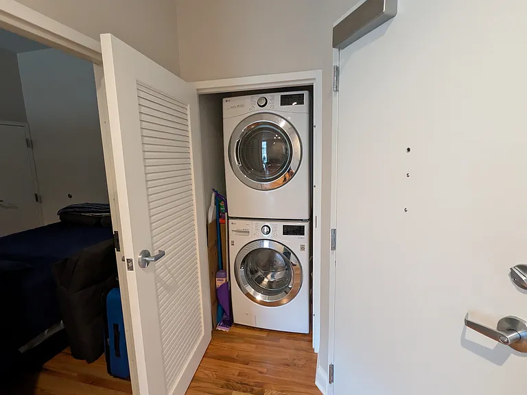 3122 N Broadway St #402 — Photo 7