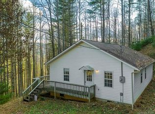 695 Briar Ridge Rd, Burnsville, NC 28714