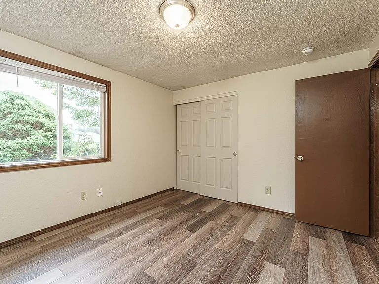 4918 Plomondon St — Photo 16