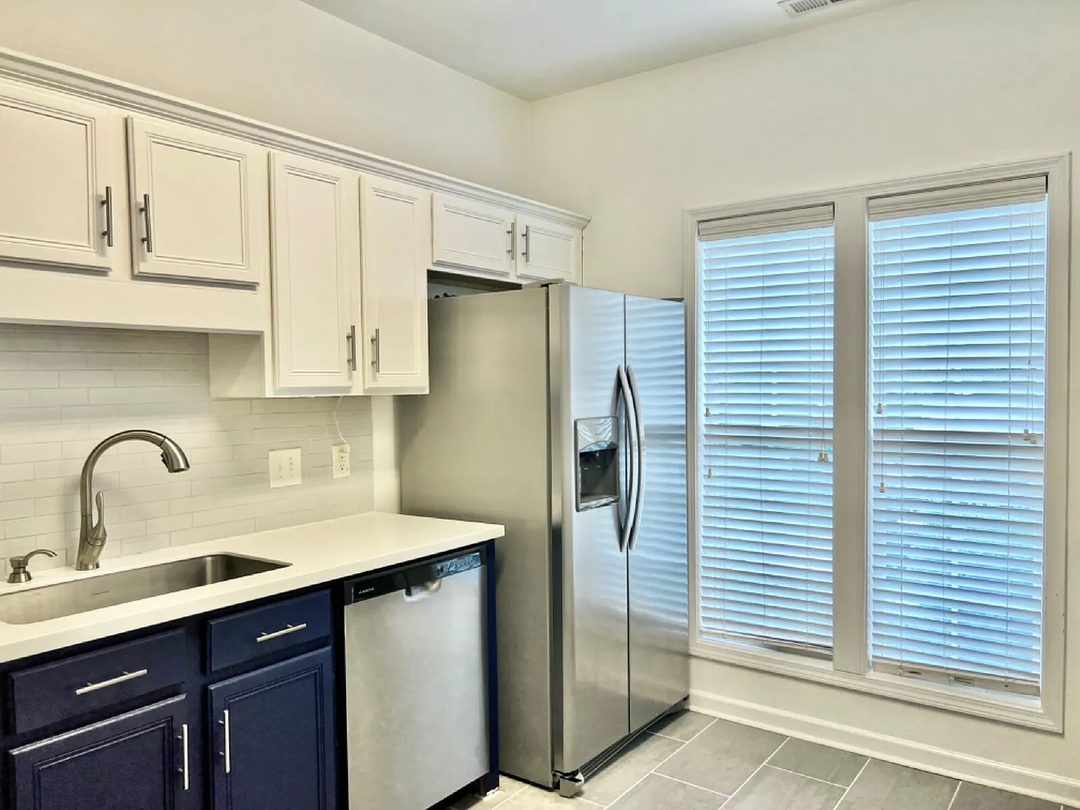 Updated 1 Story Townhome! — Photo 4