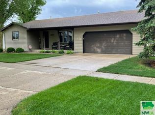 1601 Central Ave SW, Le Mars, IA 51031