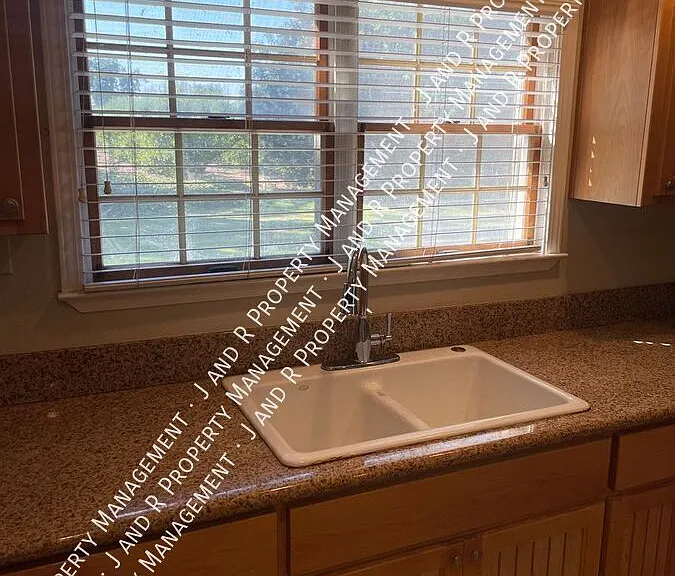 13589 River Rd — Photo 7