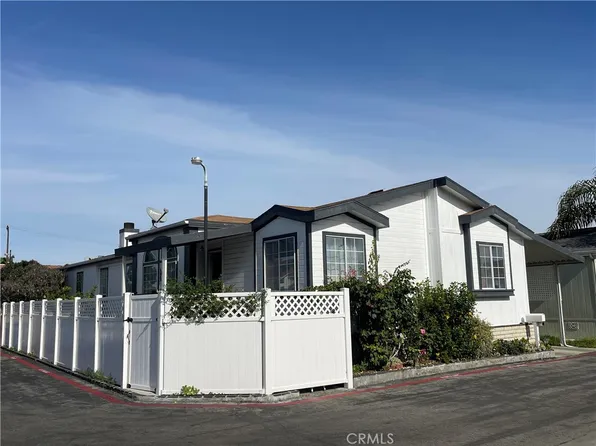 101 Parrot Ln, Fountain Valley, CA 92708