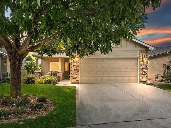 2227 S Blackspur Way, Meridian, ID 83642