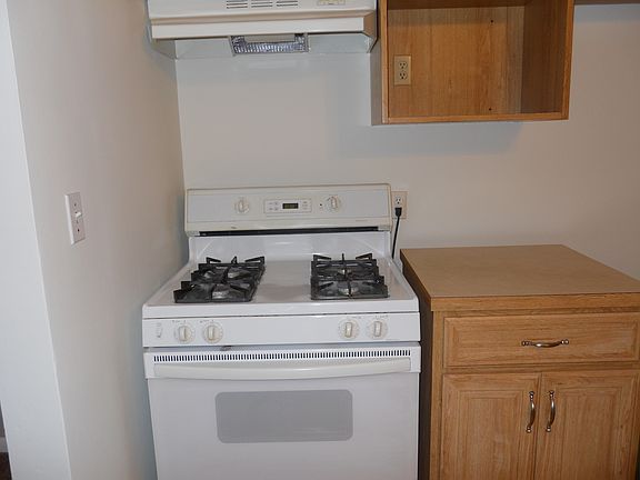 3rd image of 3927 Spokane Ave