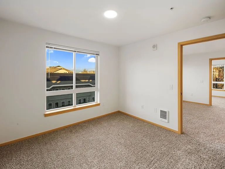 Ovation at Meeker 55+ Senior Apartments — Photo 43