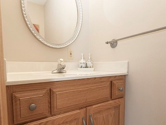 5th image of 6096 Sherwood Dr