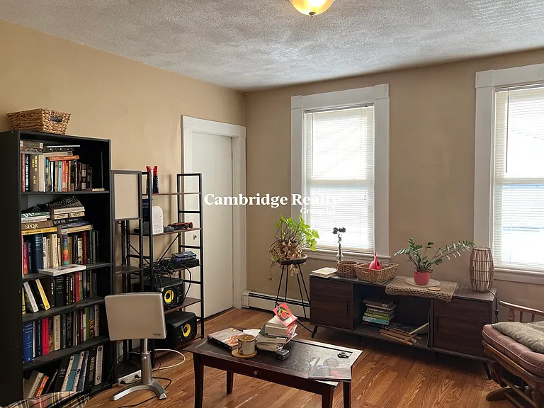 255-261 Cardinal Medeiros Ave #1B — Photo 6