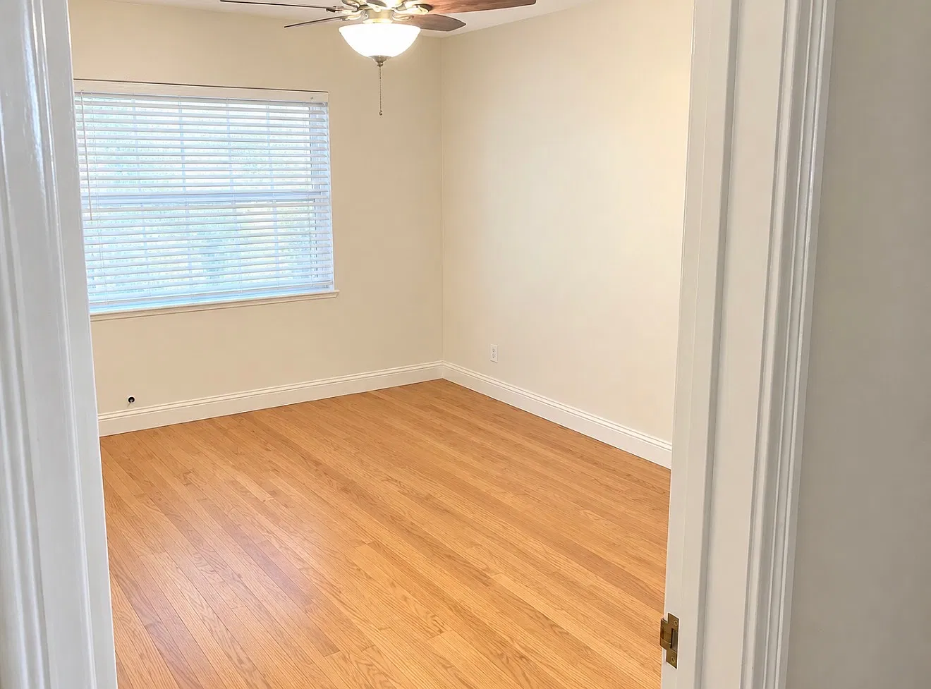 2 bed, 1200 sqft, $2,050 — Photo 1