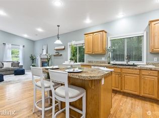 8225R 65th Ave E, Puyallup, WA 98371