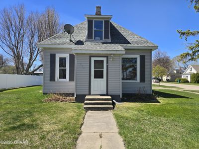 804 Jersey Ave, Hatton, ND, 58240