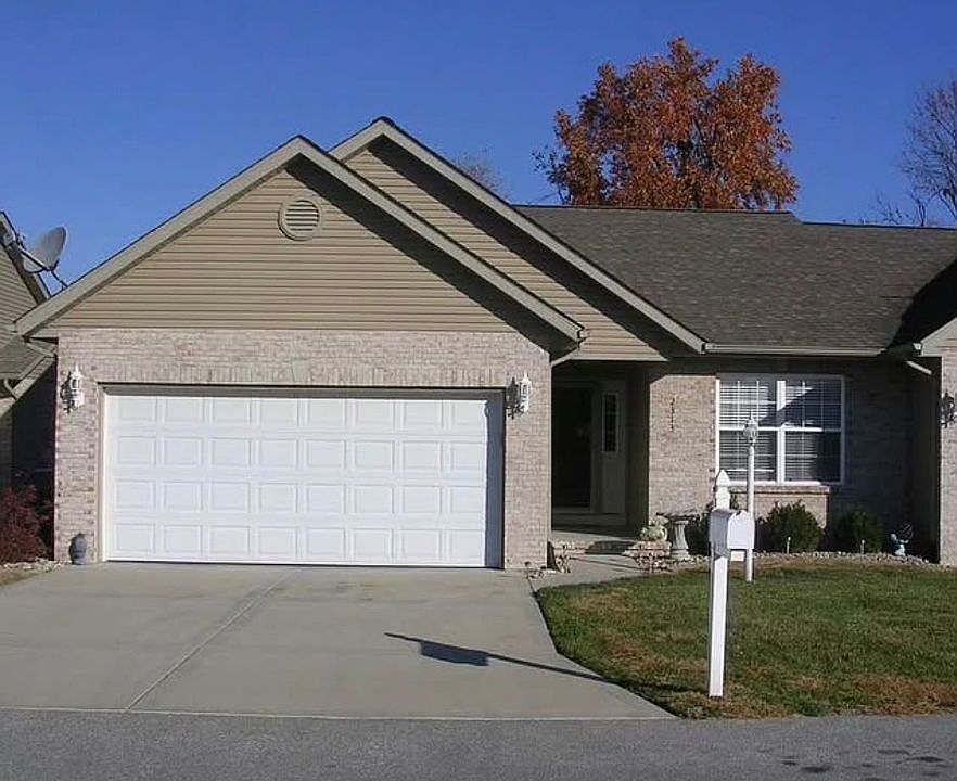 1st image of 2313 Centreville Ave