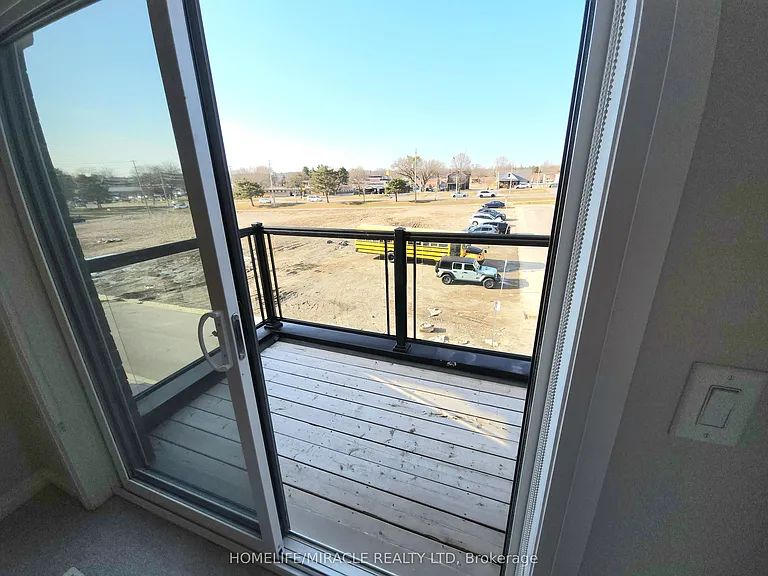 585 Colborne St E — Photo 27