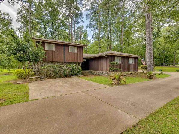 319 Woodland Dr, Columbia, LA 71418