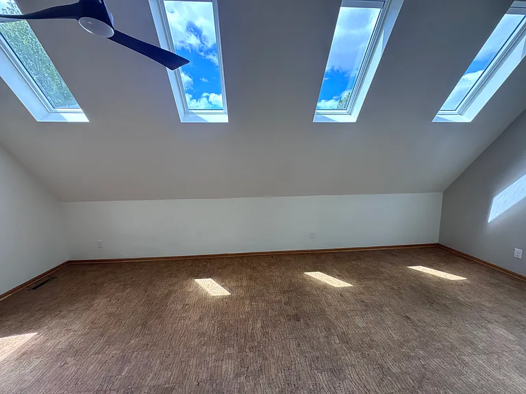 1330 E Wilson St — Photo 6