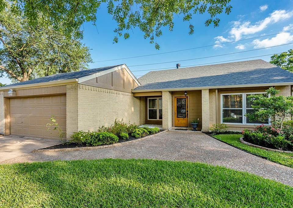 1st image of 10519 Clear Cove Ln