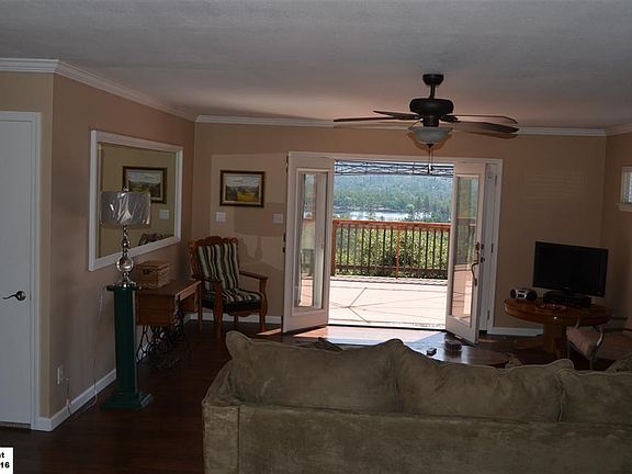 3rd image of 20663 Upper Hillview Dr