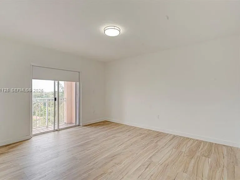 1 Alhambra Cir #601 — Photo 21