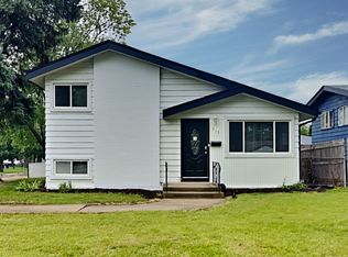 513 N Addison Rd, Villa Park, IL 60181