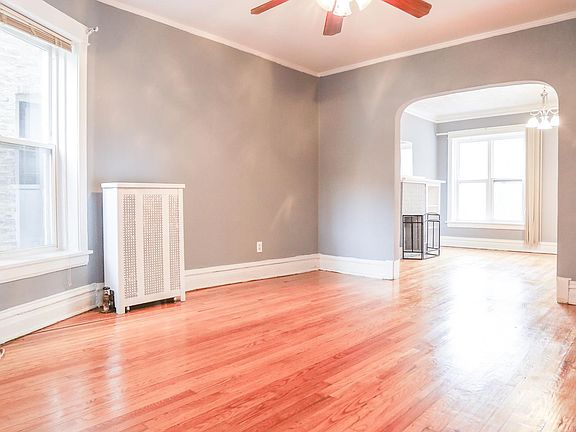 5th image of 2008 W Birchwood Ave #1