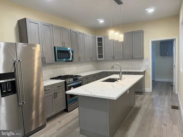1419 S 54th St, Philadelphia, PA 19143