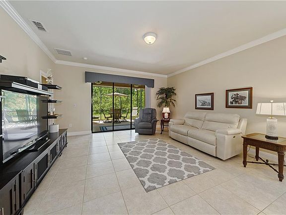 5th image of 325 Laurel Falls Dr