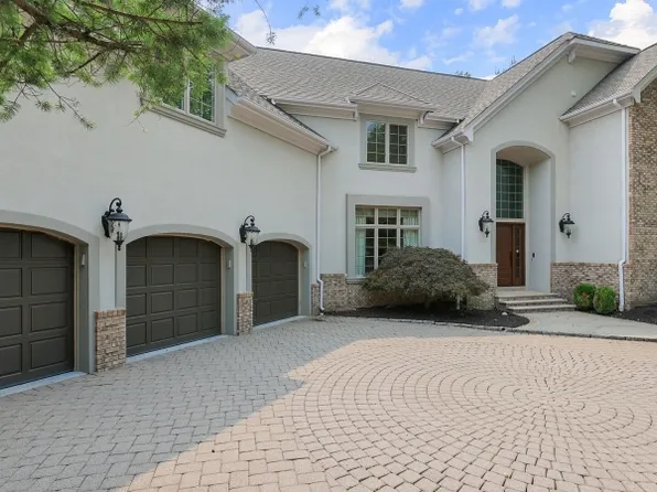 60 Sneider Rd, Warren Twp., NJ 07059