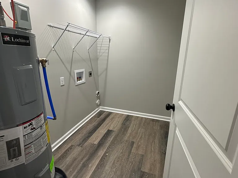 7057 Caravan Dr — Photo 3