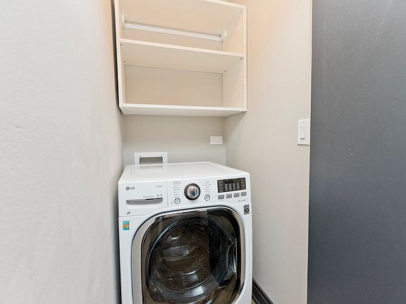 5th image of 521 W Wrightwood Ave #2