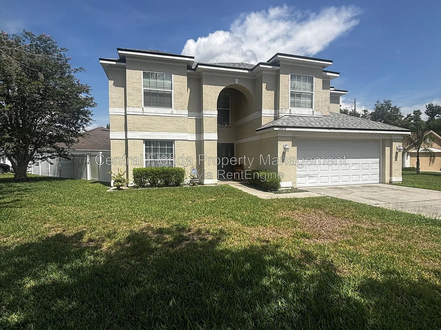 4 bed, 2.5 bath, 2487 sqft, $3,099 — Photo 2